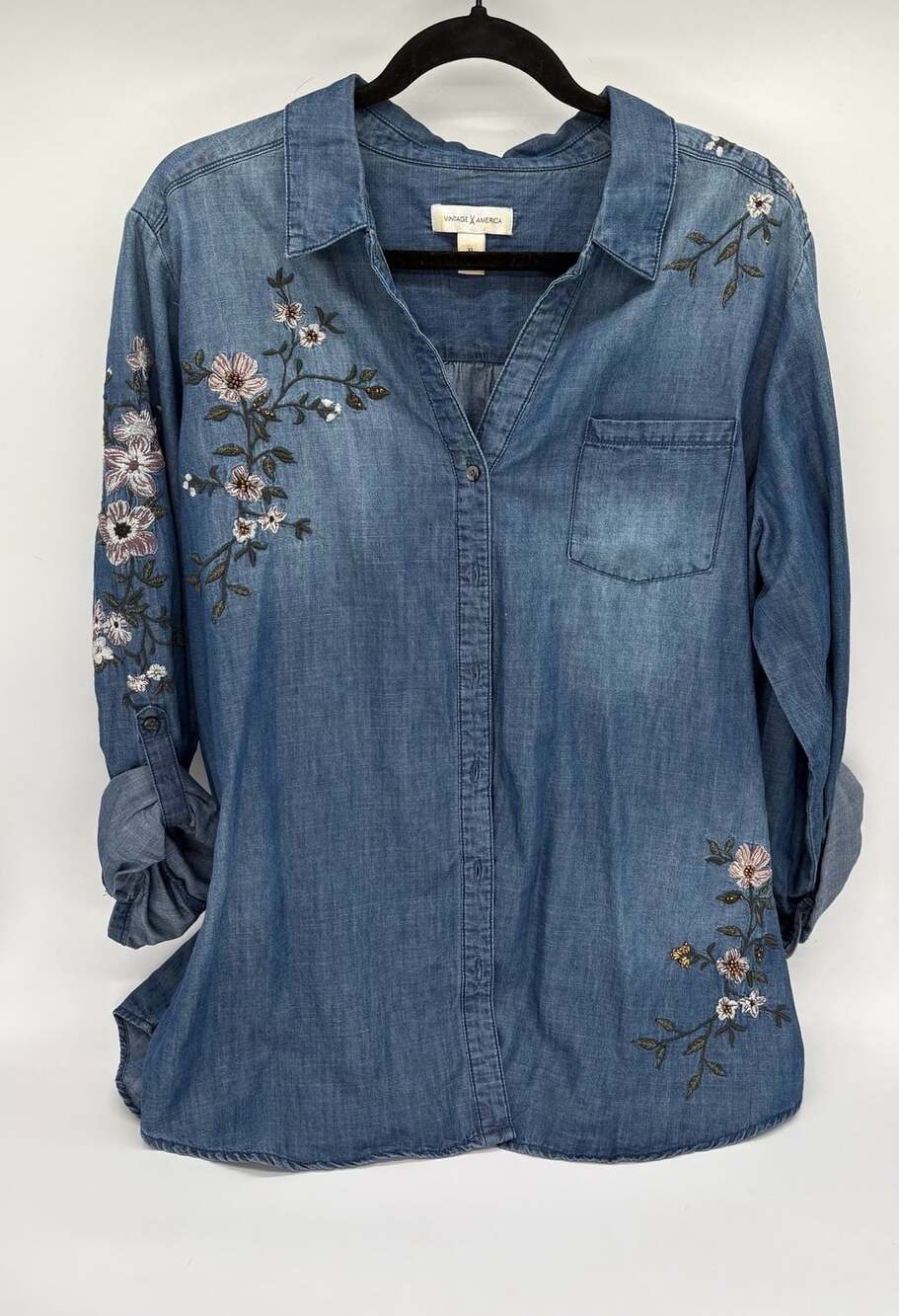 🌸 Vintage America Denim Shirt XL Embroidered Beaded Floral